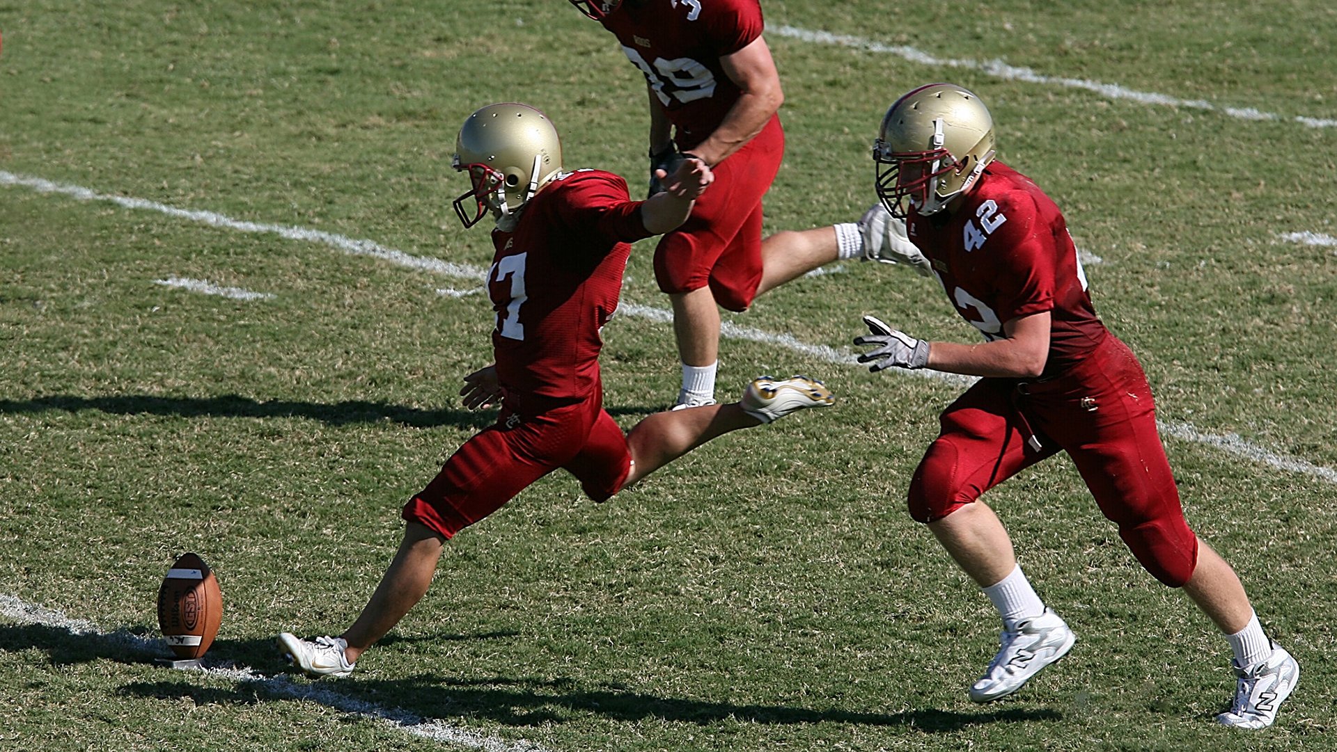 世界杯：加油站与便利店夜间营业时段延长 服务熬夜球迷